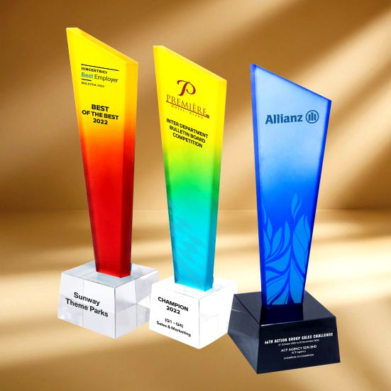 ICH 008 - Lumina Collection Crystal Trophy